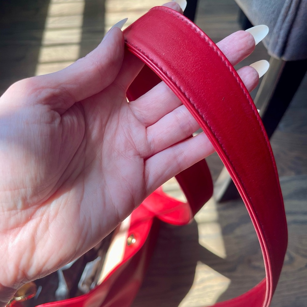 Gucci Bamboo Vintage Red Leather Handbag with COA - Picture 6 of 13